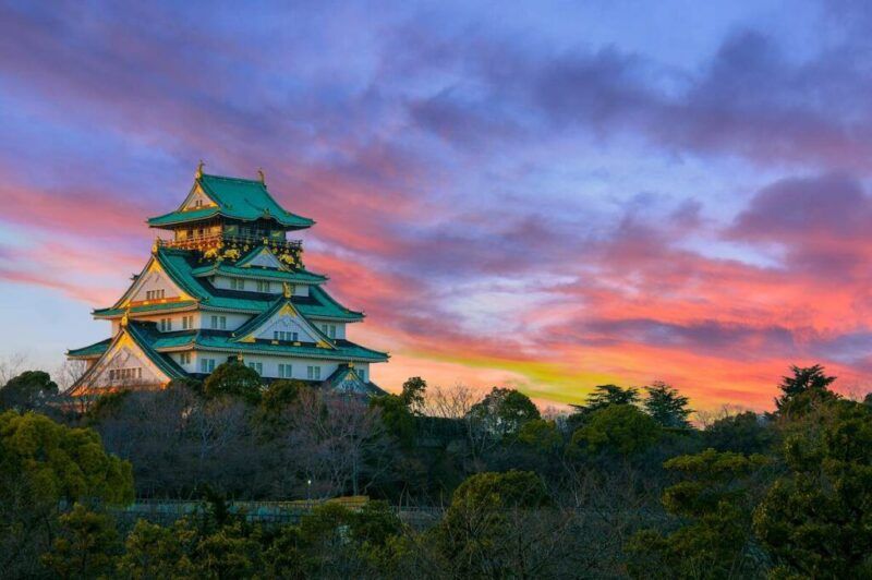 castillo de osaka en Japon