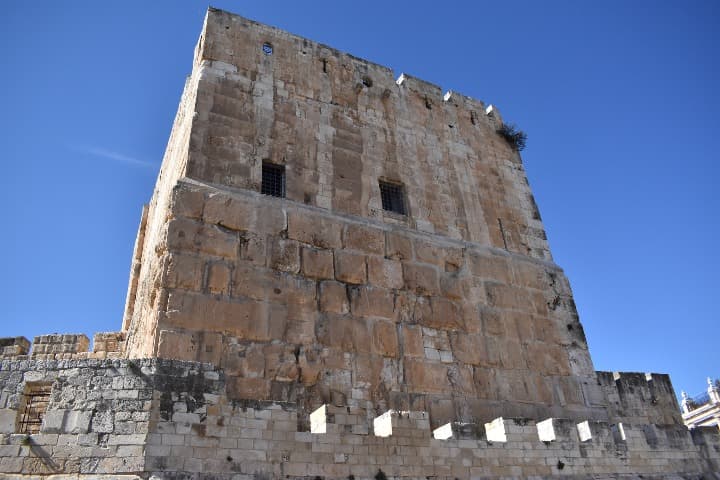 torre de david vista desde abajo - weroad