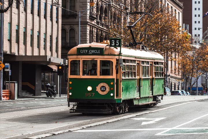 tranvia antiguo en melbourne, australia - weroad