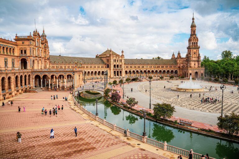 plaza españa, algo que ver en sevilla