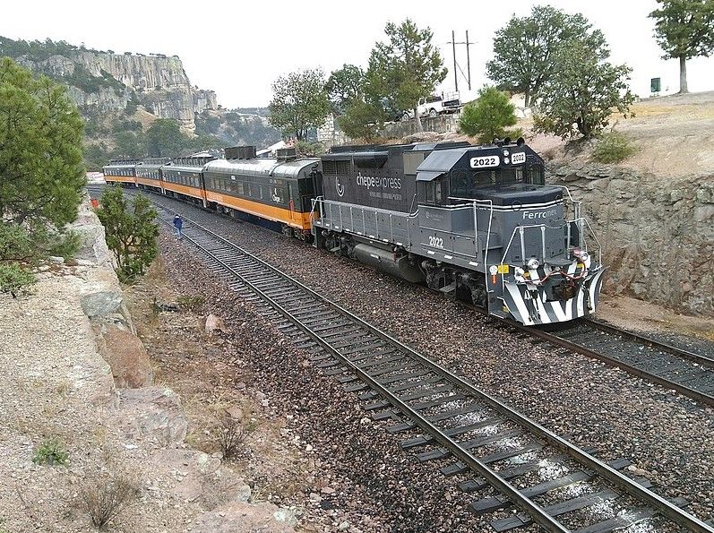 chepe express, uno de los viajes en tren que se pueden hacer en méxico