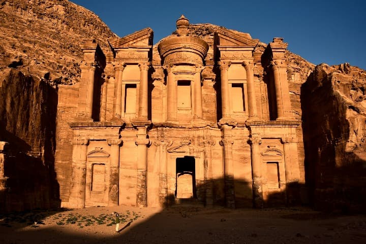 tesoro de petra. es seguro viajar a jordania