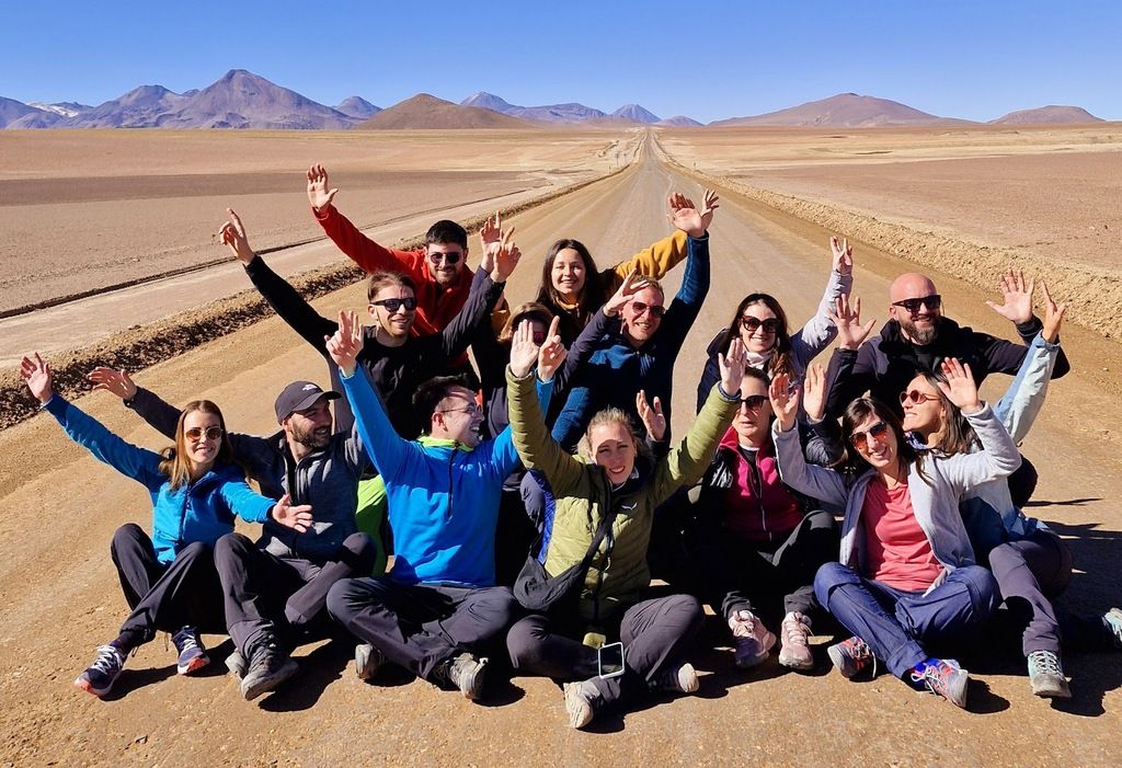 WeRoad viaje de grupo organizado por el desierto de Atacama